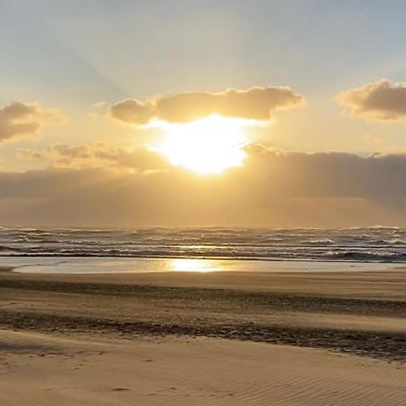 Appartement De Zeemeermin, Free Parking Zandvoort Esterno foto